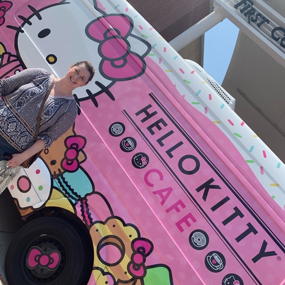 Meet your Posher, Amanda - Picture 8 of 9